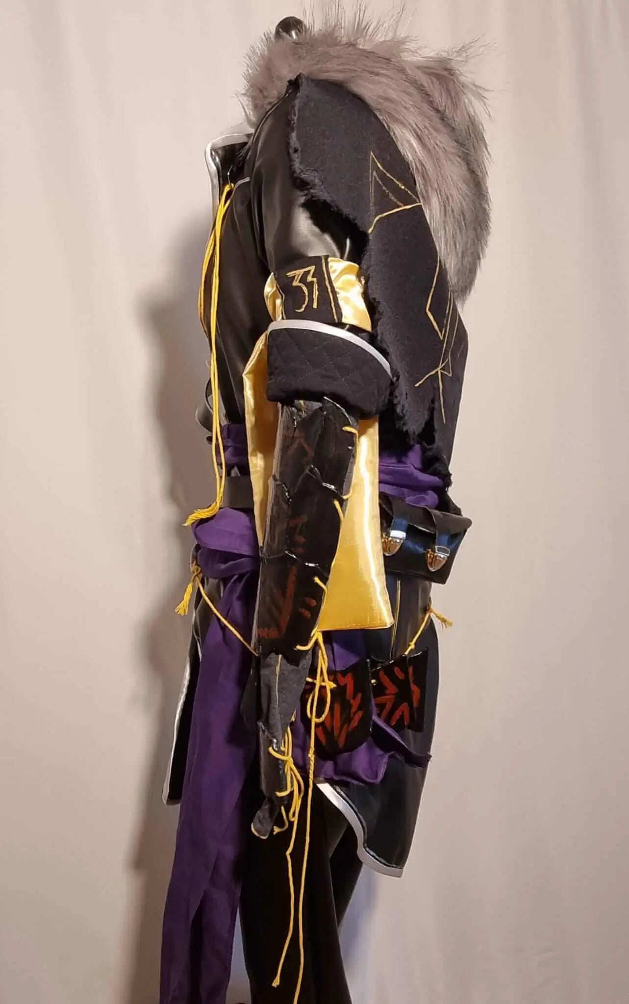 Costume sur mesure Verso Clair Obscur coté