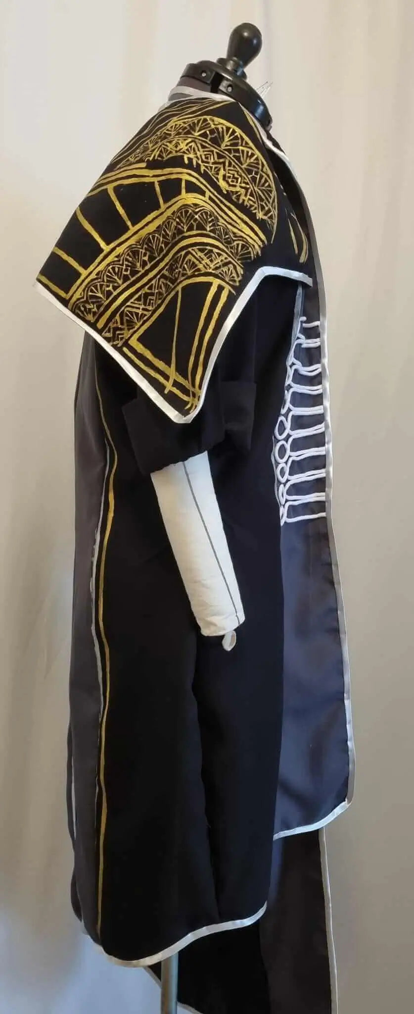 Manteau cape de Gustave de Clair Obscur coté