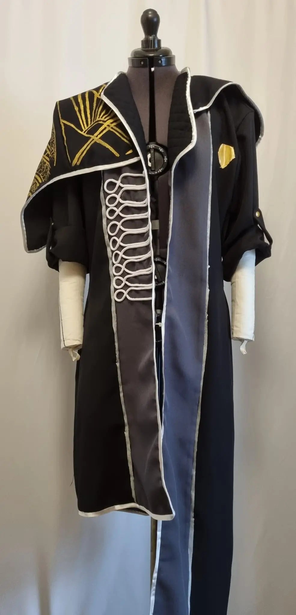 Manteau cape de Gustave de Clair Obscur