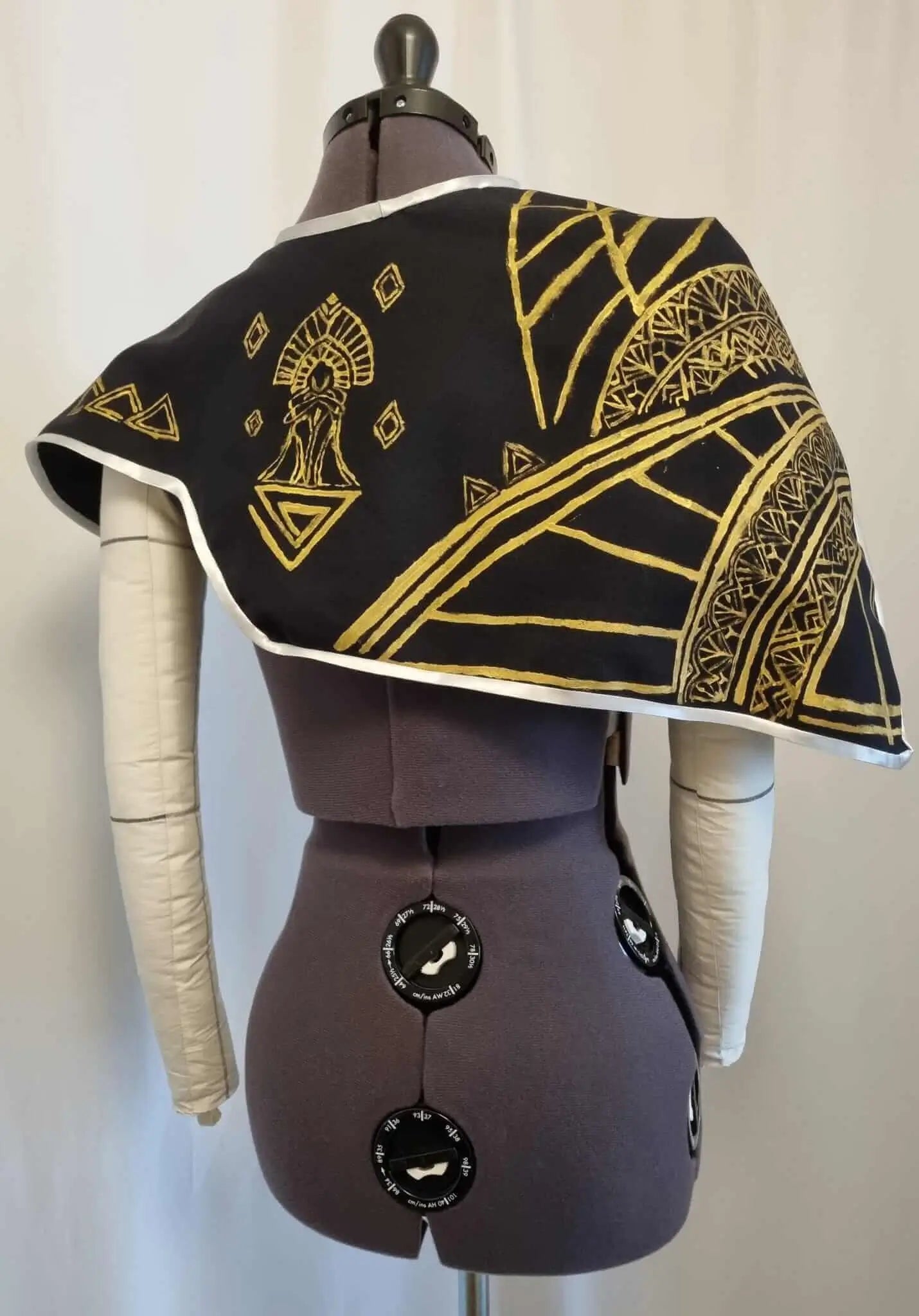 Cape Clair Obscur Expédition 33 de dos